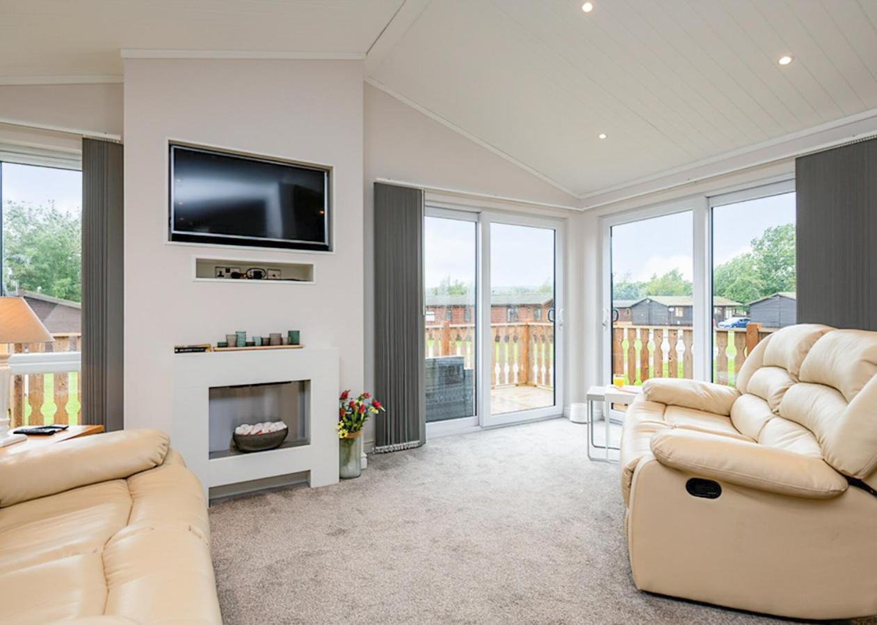 South Lakeland Leisure Village Hornby  Exterior foto